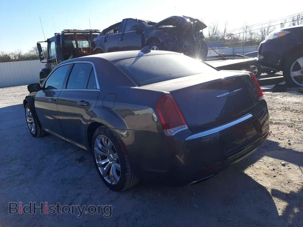 2017 CHRYSLER 300 - VIN: 2C3CCAAG9HH591317 - Фото 2