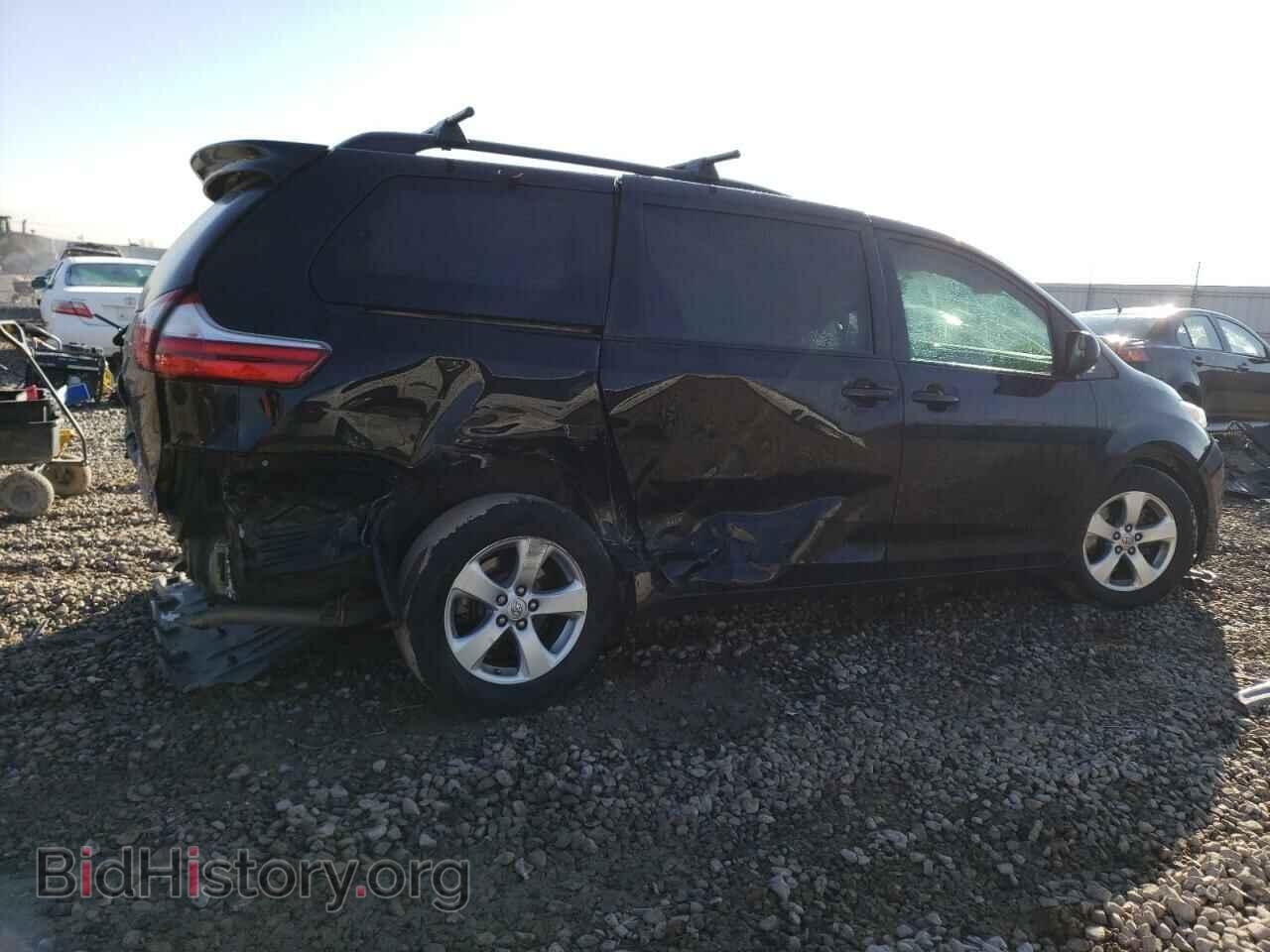 2017 TOYOTA All Models - VIN: 5TDKZ3DC1HS821203 - Фото 3