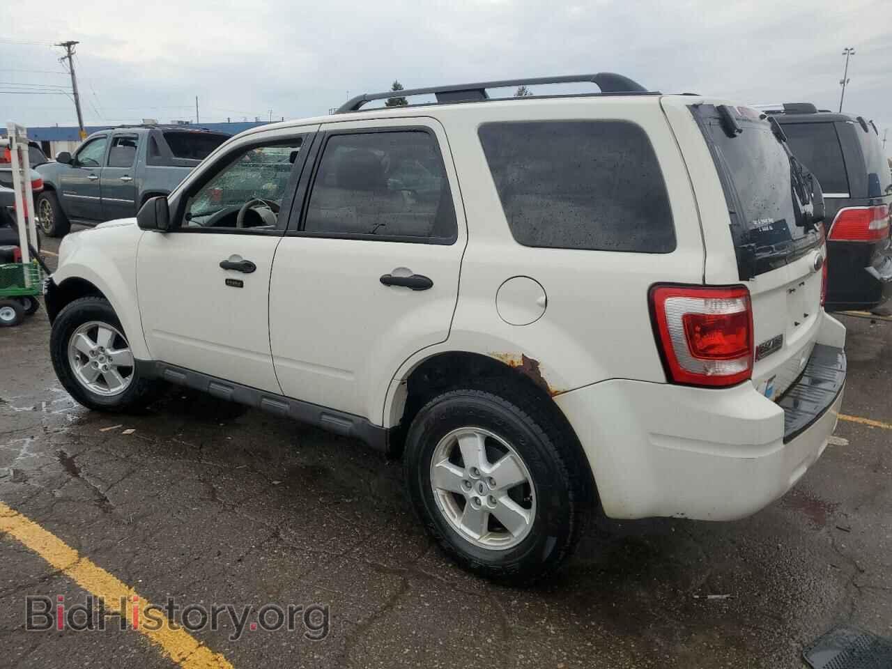 2010 FORD ESCAPE - VIN: 1FMCU9DGXAKB09936 - Фото 2