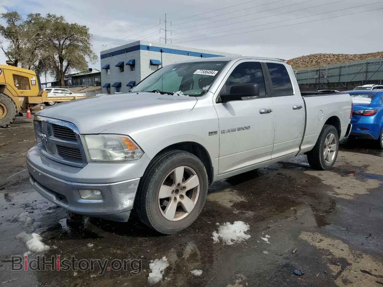 Photo 1D7RB1GT5BS637647 - DODGE All Models 2011