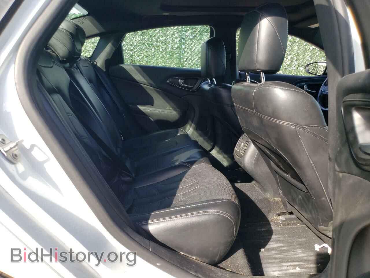2016 CHRYSLER 200 - VIN: 1C3CCCDG0GN130763 - Фото 10