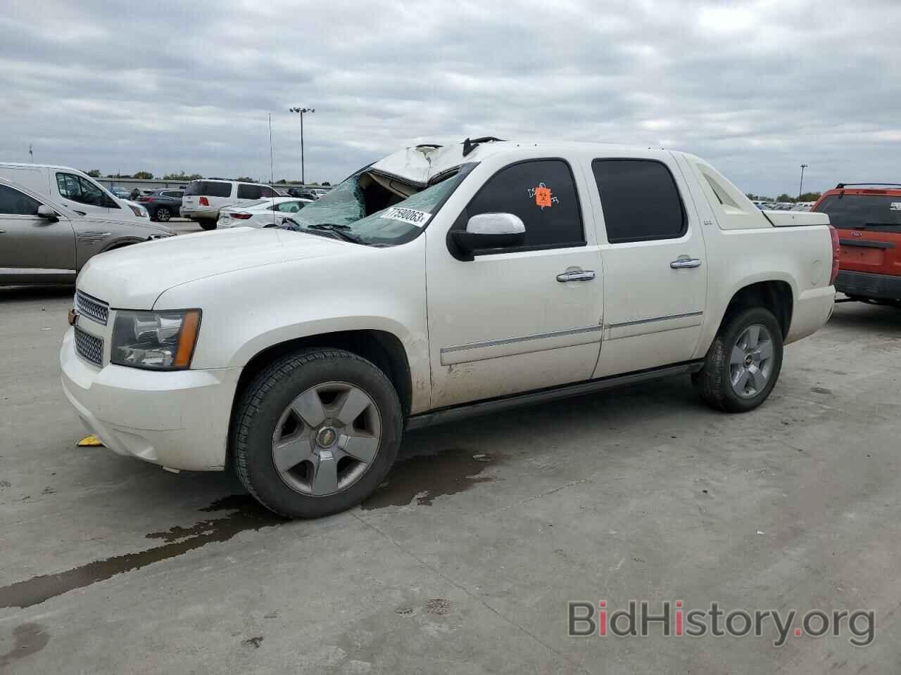 Photo 3GNTKGE72CG235349 - CHEVROLET AVALANCHE 2012
