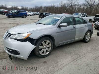 2013 Chrysler 200 LX, серебристый — VIN 1C3CCBAB0DN761320, Copart