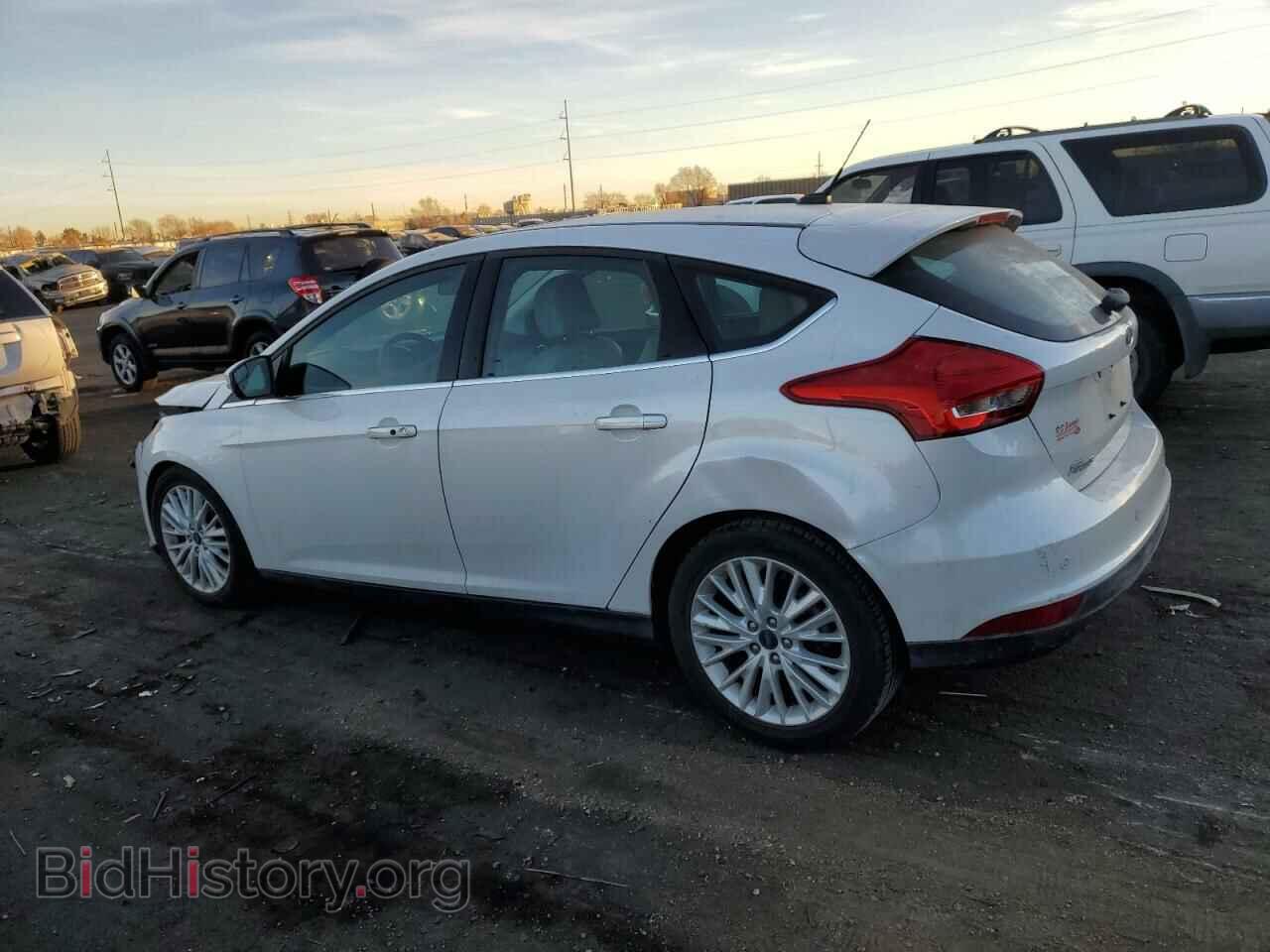 2016 FORD FOCUS - VIN: 1FADP3N21GL299411 - Фото 2