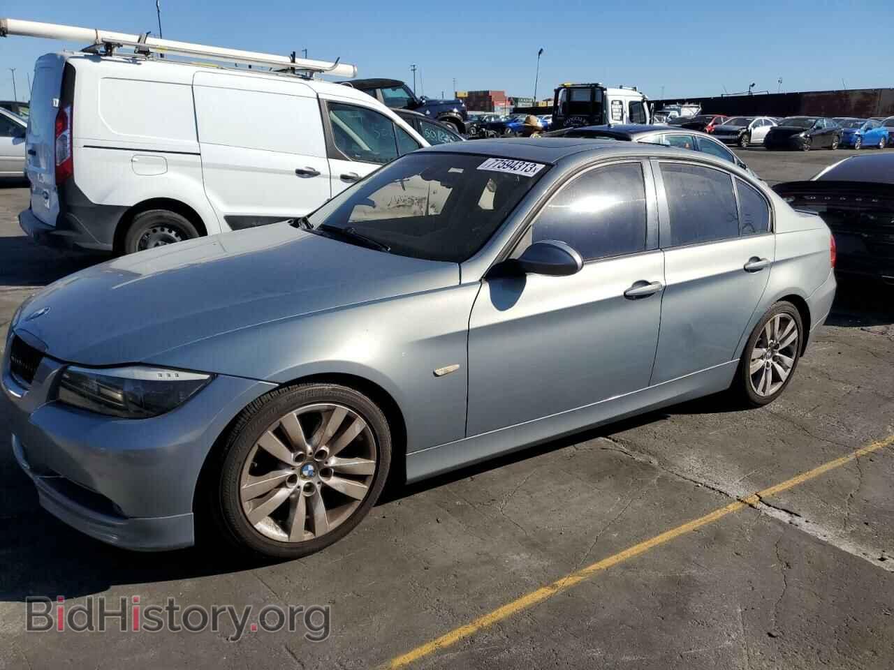 Фотография WBAVA33568P143496 - BMW 3 SERIES 2008