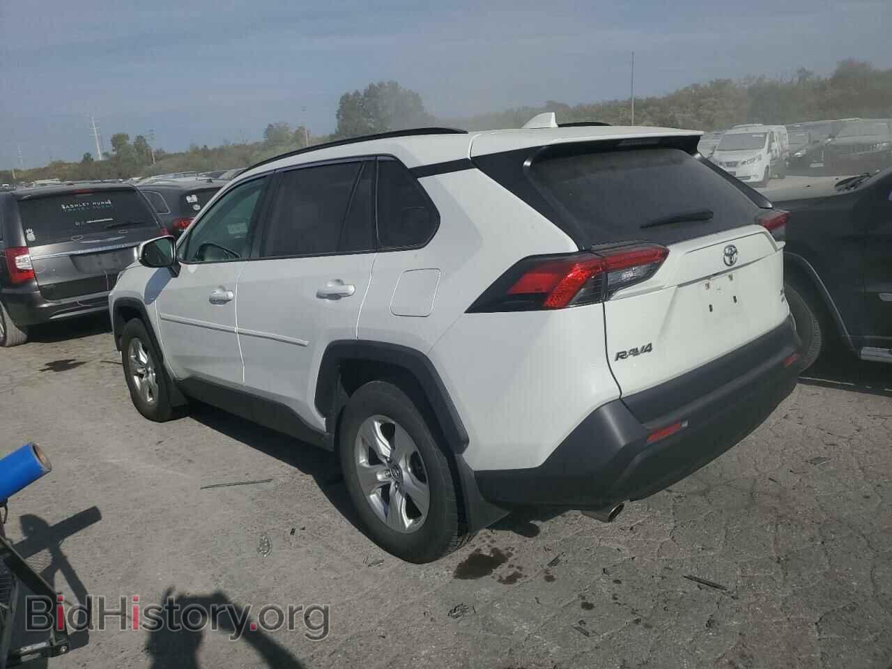 2019 TOYOTA RAV4 - VIN: JTMP1RFV4KD006527 - Фото 2