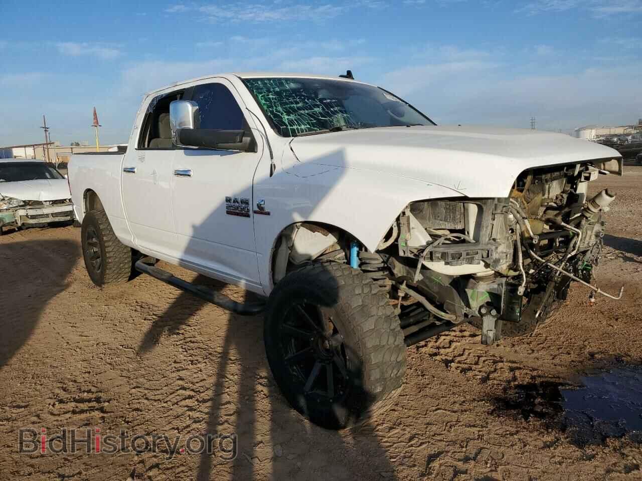 2018 RAM All Models - VIN: 3C6UR5DL9JG278103 - Photo 4