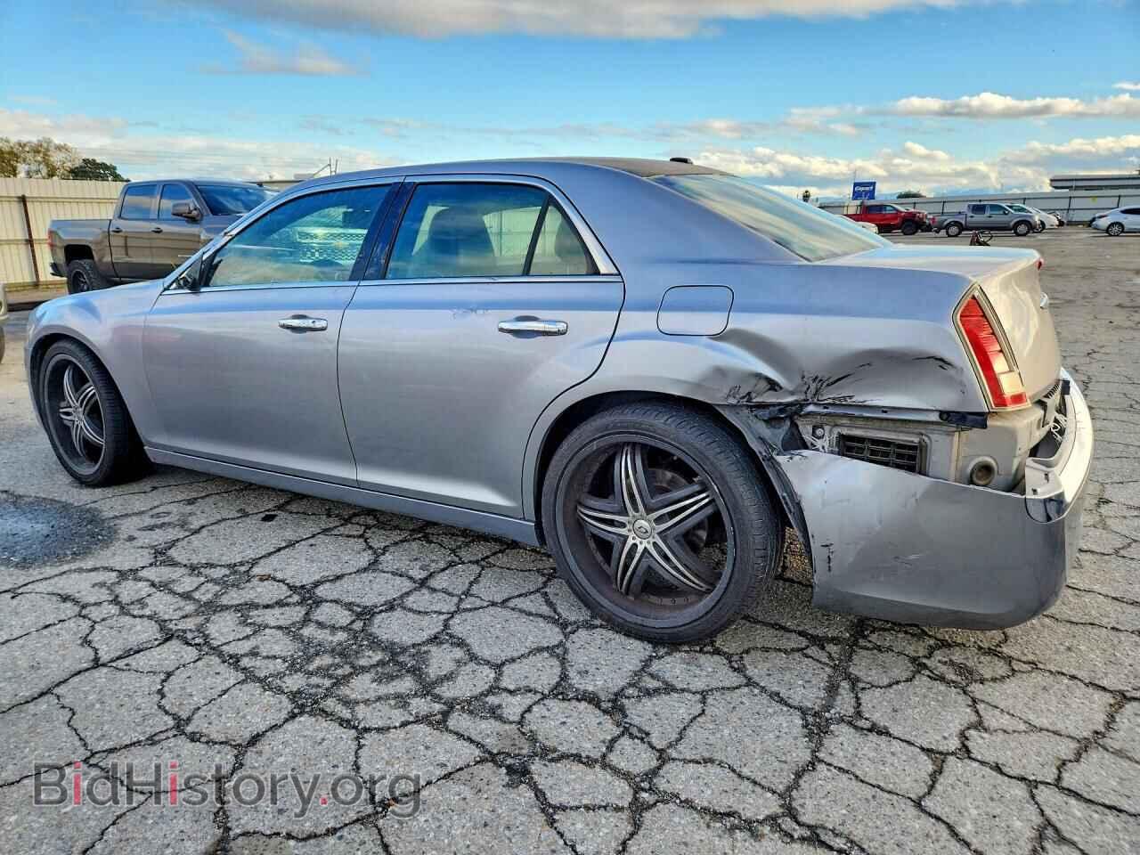 2013 CHRYSLER 300 - VIN: 2C3CCAETXDH650439 - Фото 2