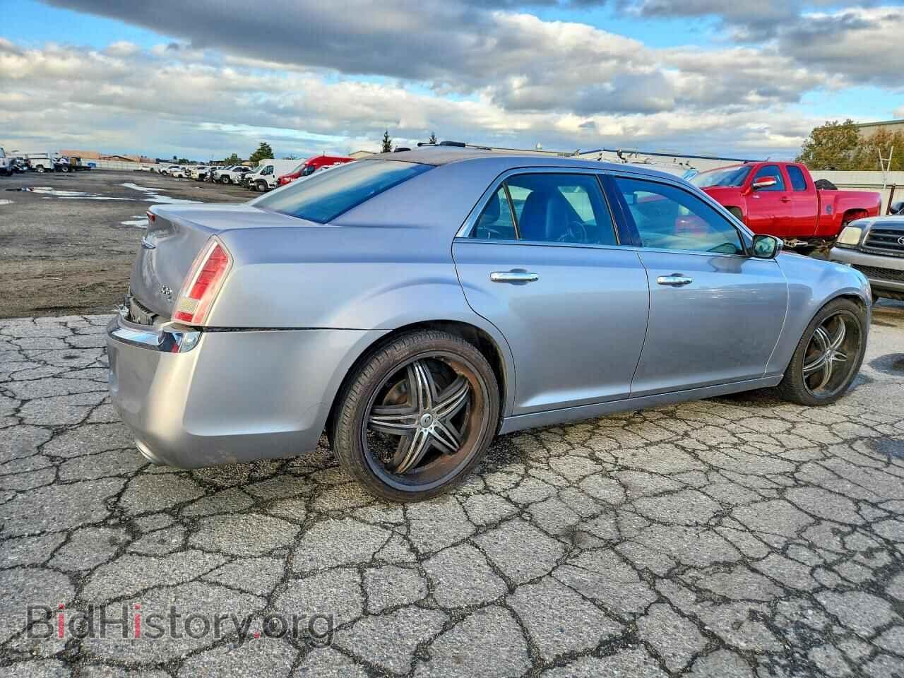 2013 CHRYSLER 300 - VIN: 2C3CCAETXDH650439 - Фото 3