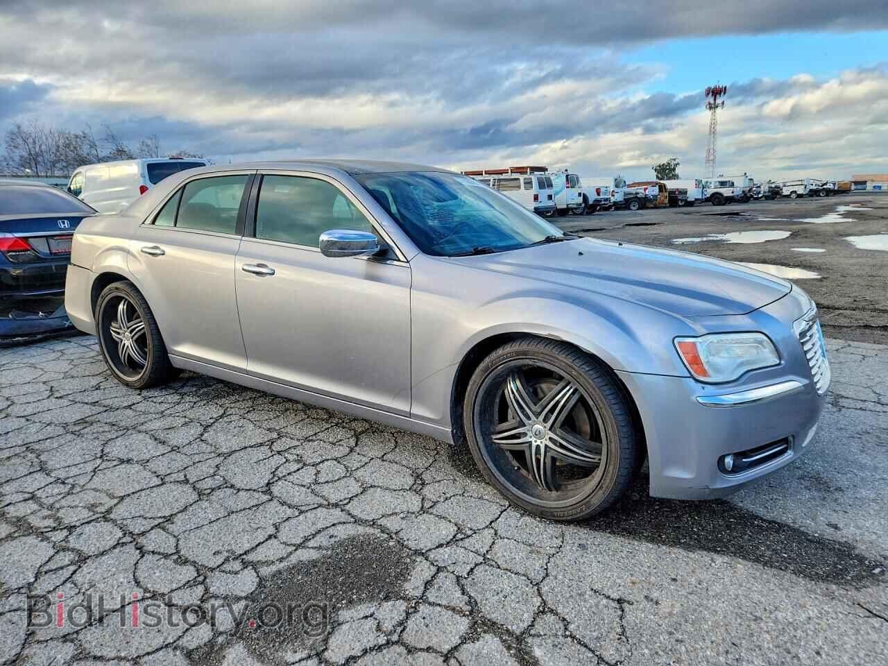2013 CHRYSLER 300 - VIN: 2C3CCAETXDH650439 - Фото 4