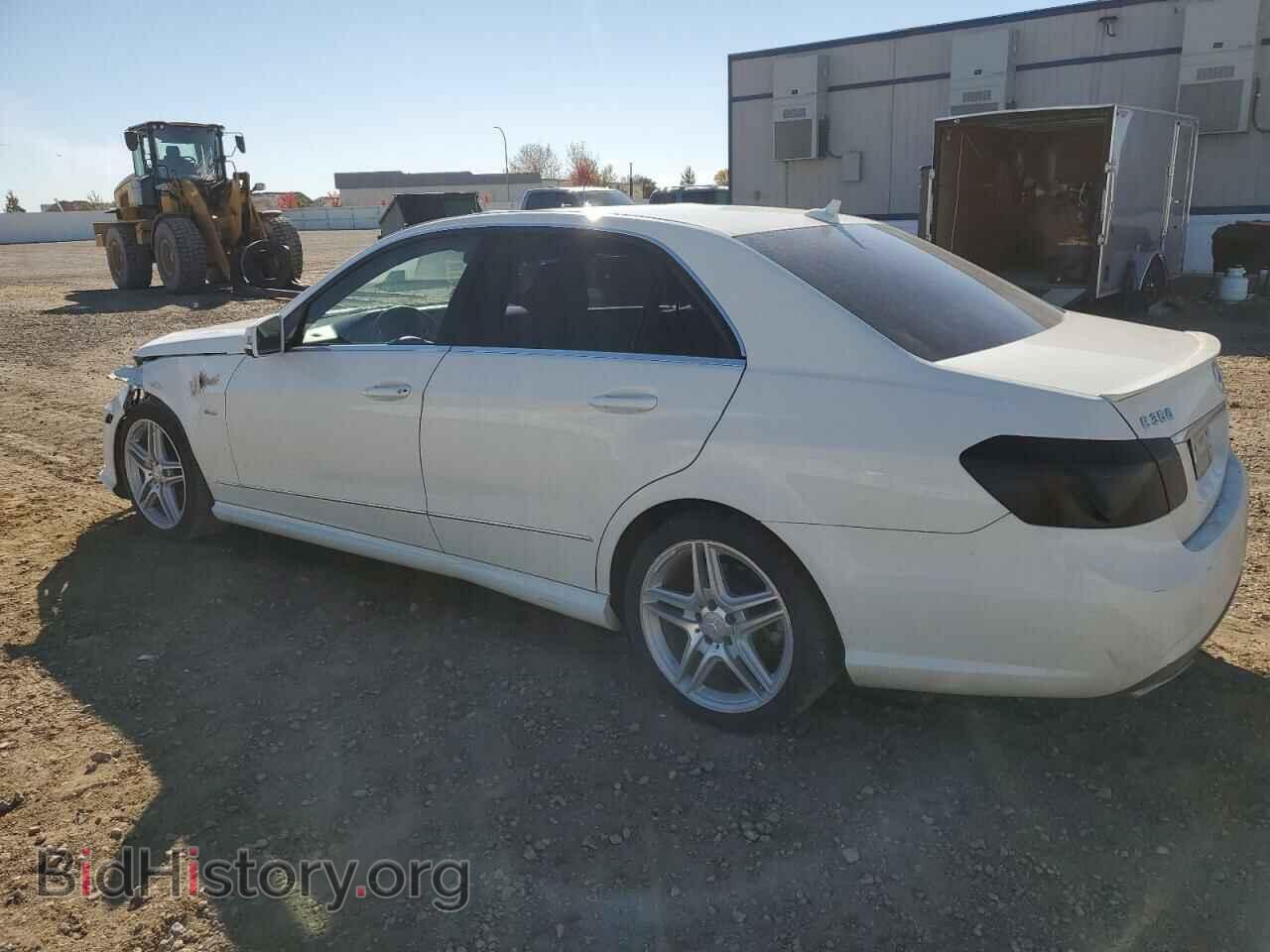 2012 MERCEDES-BENZ E-CLASS - VIN: WDDHF5KB4CA590303 - Фото 2