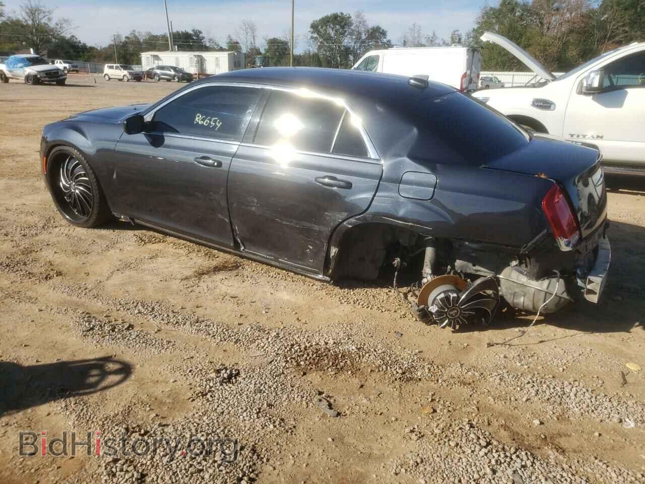 2016 CHRYSLER 300 - VIN: 2C3CCAAG3GH343739 - Фото 2