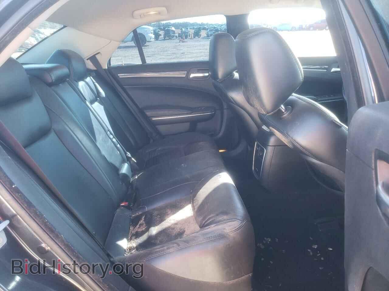 2016 CHRYSLER 300 - VIN: 2C3CCAAG3GH343739 - Фото 10