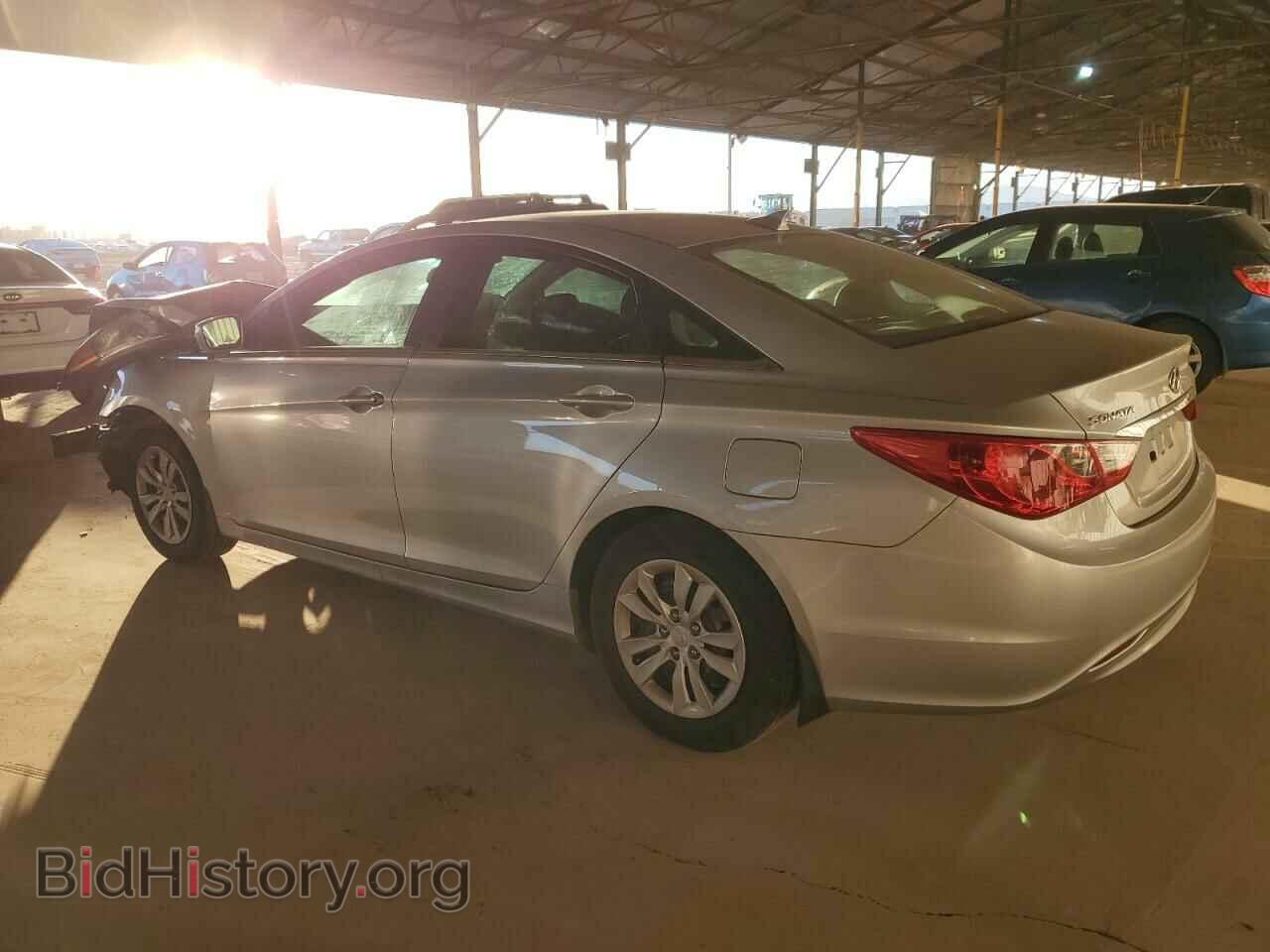 2013 HYUNDAI SONATA - VIN: 5NPEB4AC7DH525937 - Фото 2