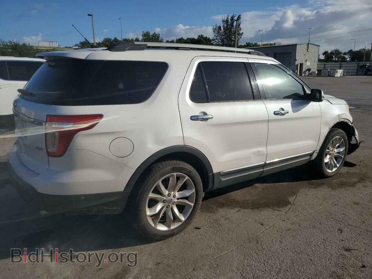 2011 FORD EXPLORER - VIN: 1FMHK8F82BGA76009 - Фото 3