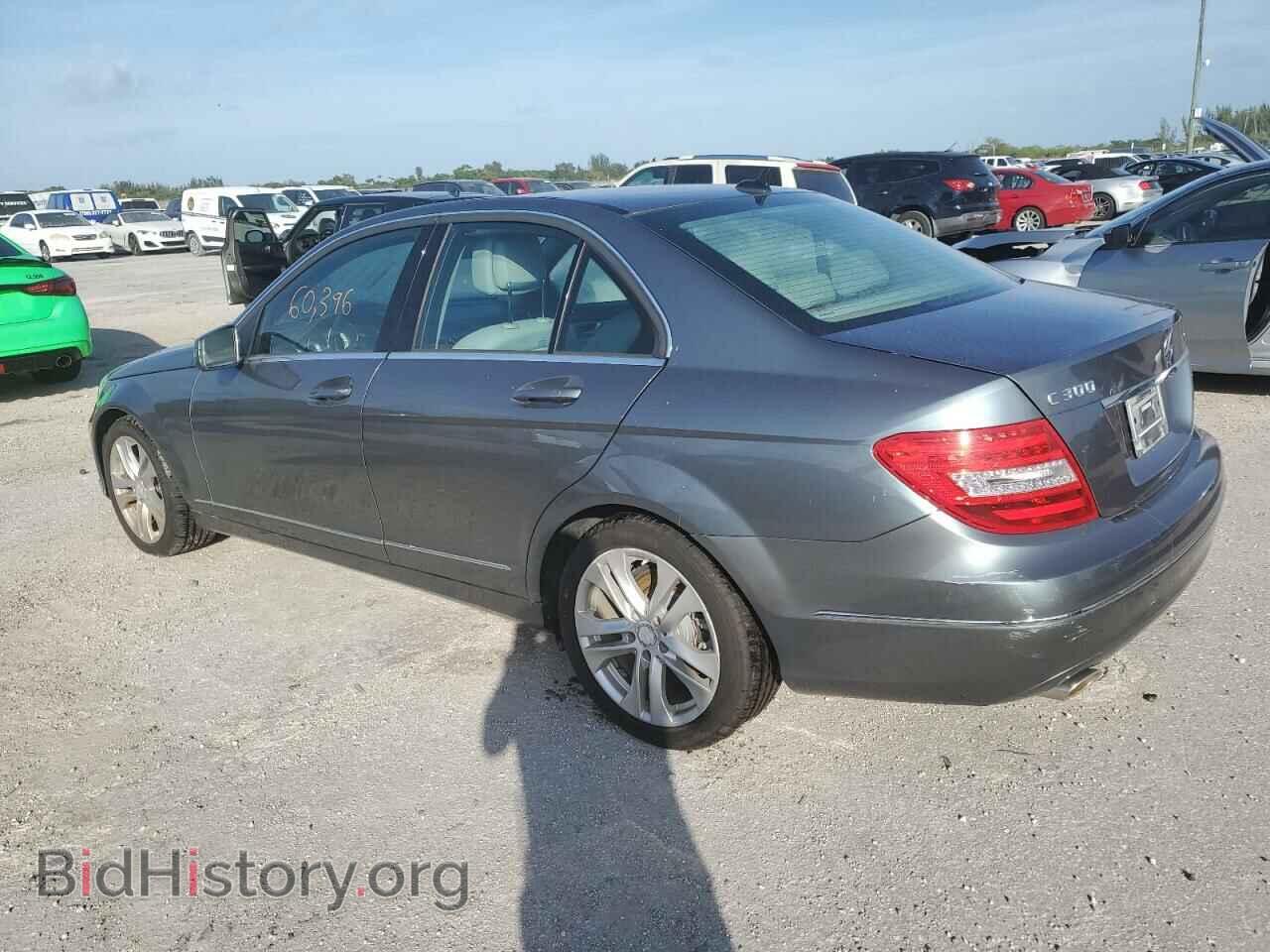 2012 MERCEDES-BENZ C-CLASS - VIN: WDDGF8BB5CF916562 - Фото 2