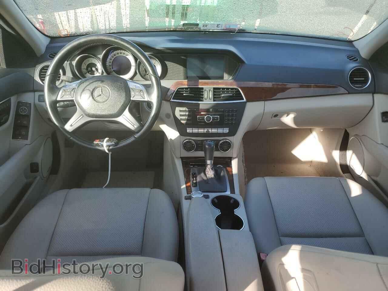 2012 MERCEDES-BENZ C-CLASS - VIN: WDDGF8BB5CF916562 - Фото 8