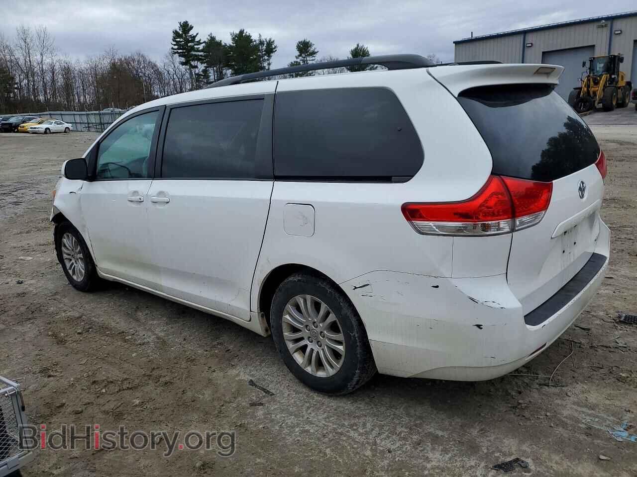 2013 TOYOTA All Models - VIN: 5TDYK3DC8DS399262 - Фото 2