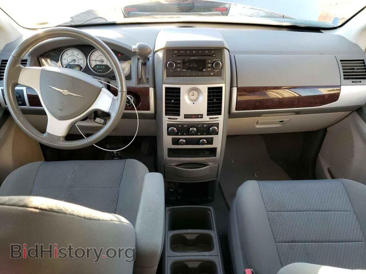 2010 CHRYSLER MINIVAN - VIN: 2A4RR5D17AR450632 - Фото 8