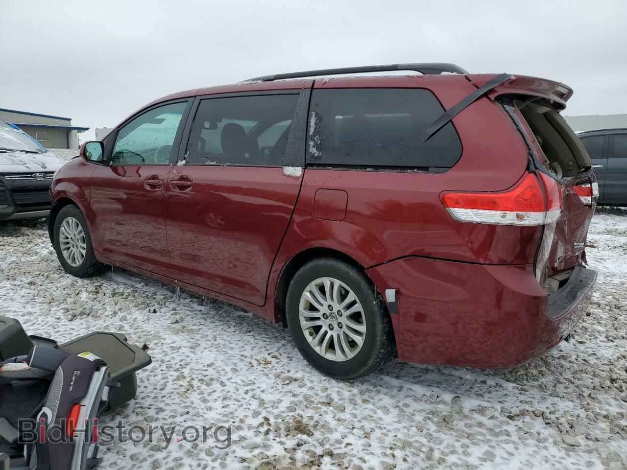 2012 TOYOTA All Models - VIN: 5TDYK3DC8CS220104 - Photo 2