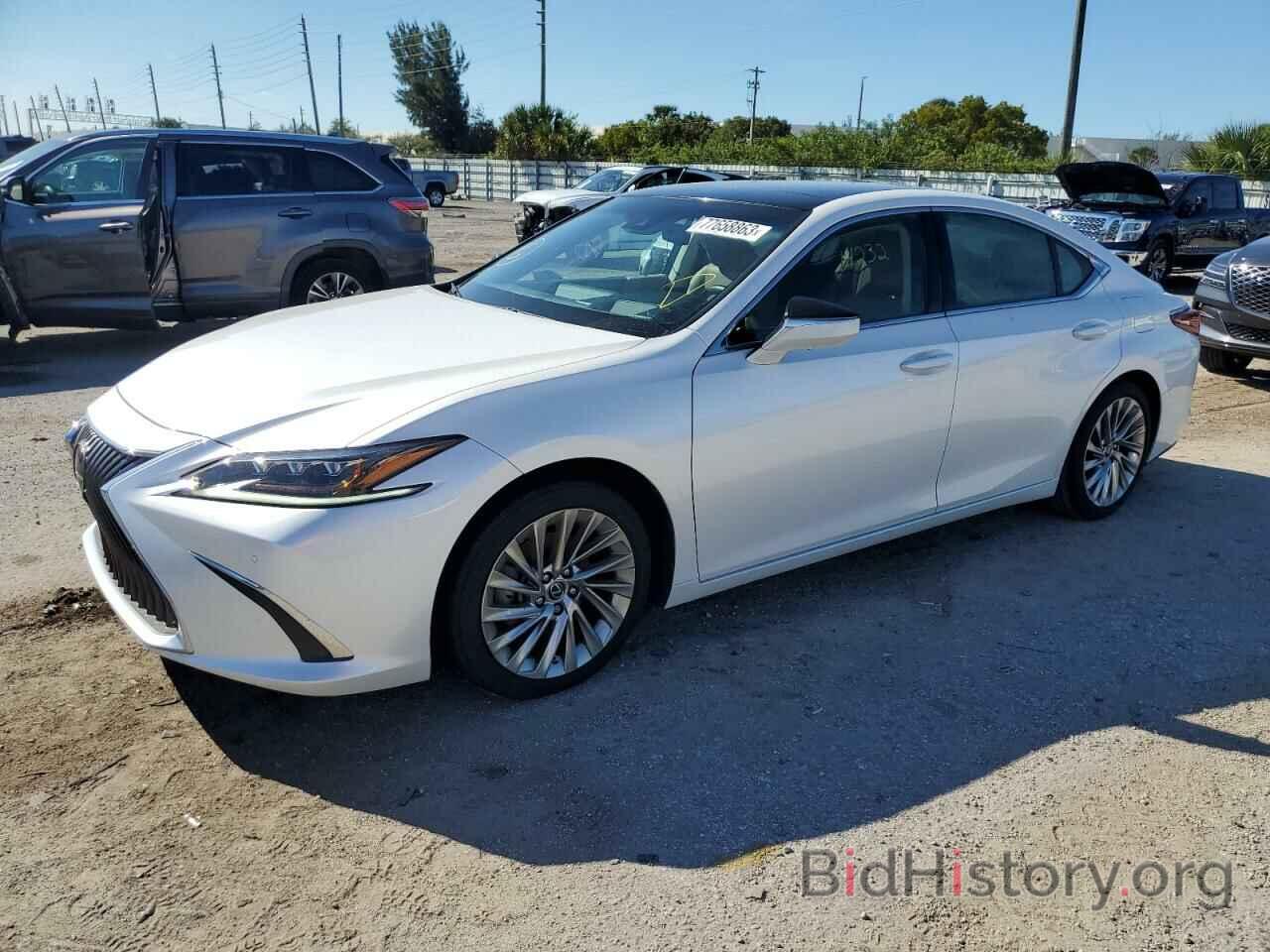 Photo 58AFZ1B16MU084520 - LEXUS ES350 2021