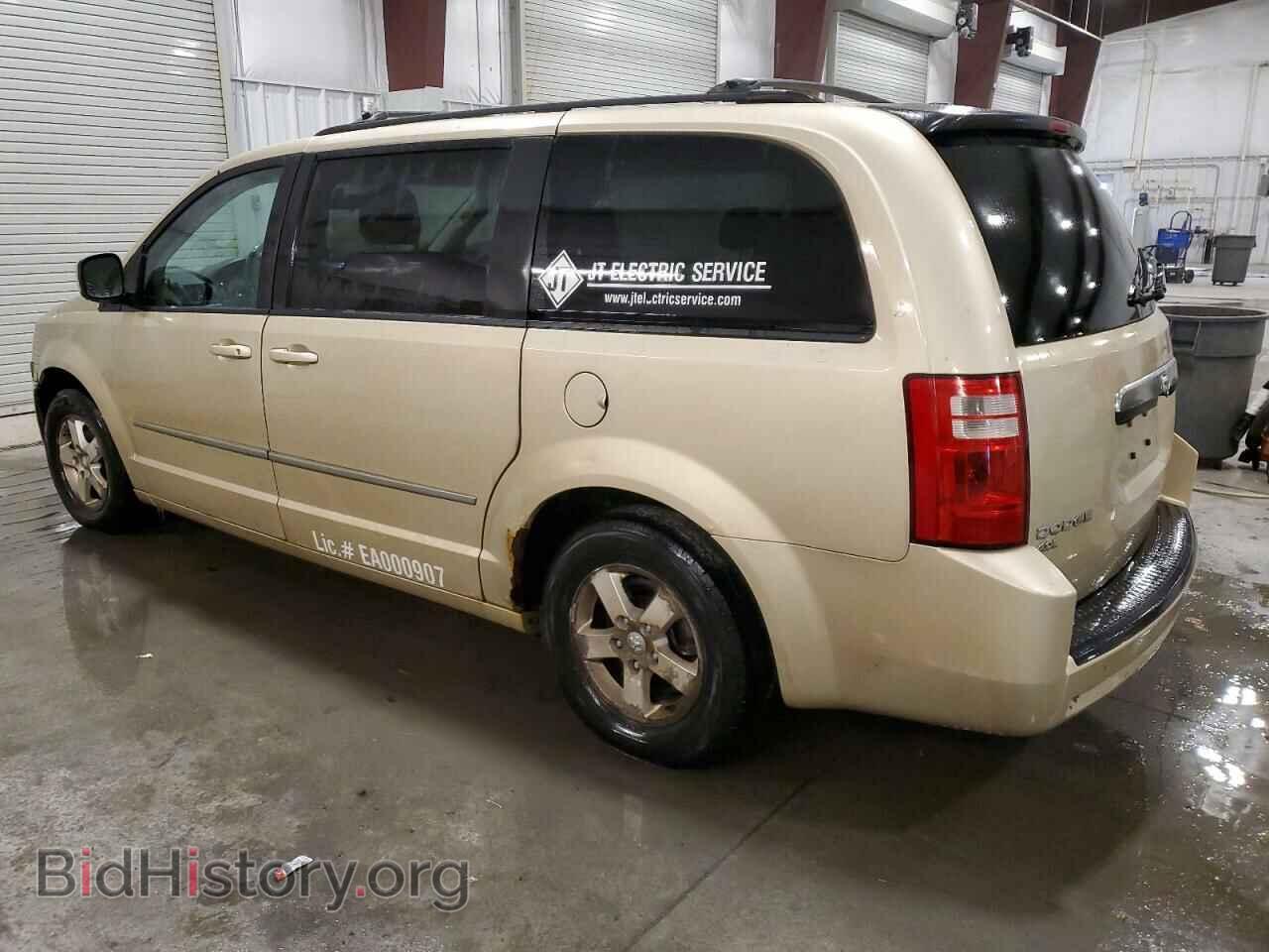 2010 DODGE CARAVAN - VIN: 2D4RN6DX4AR425749 - Фото 2
