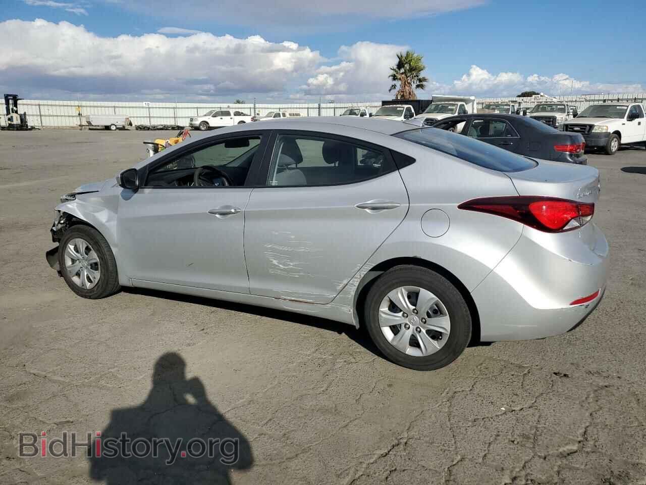 2016 HYUNDAI ELANTRA - VIN: 5NPDH4AE7GH673473 - Photo 2