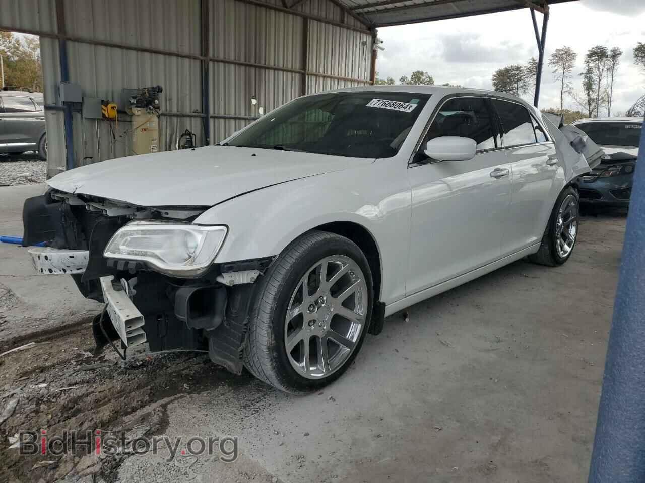 Фотография 2C3CCAAG3KH760903 - CHRYSLER 300 2019