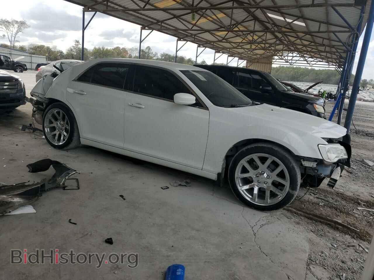 2019 CHRYSLER 300 - VIN: 2C3CCAAG3KH760903 - Фото 4