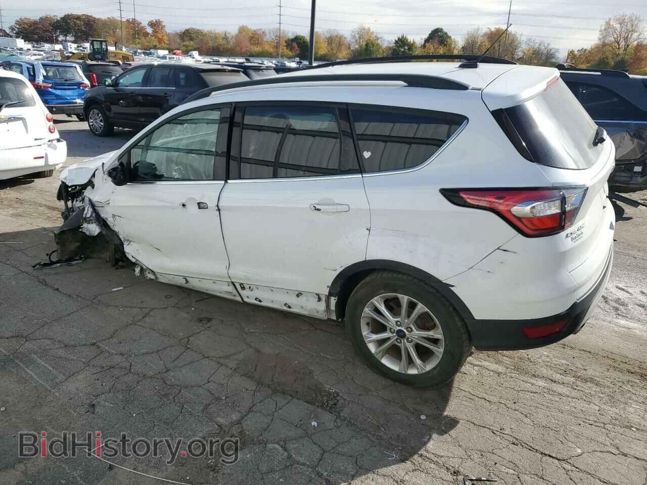 2018 FORD ESCAPE - VIN: 1FMCU0G96JUC41704 - Фото 2