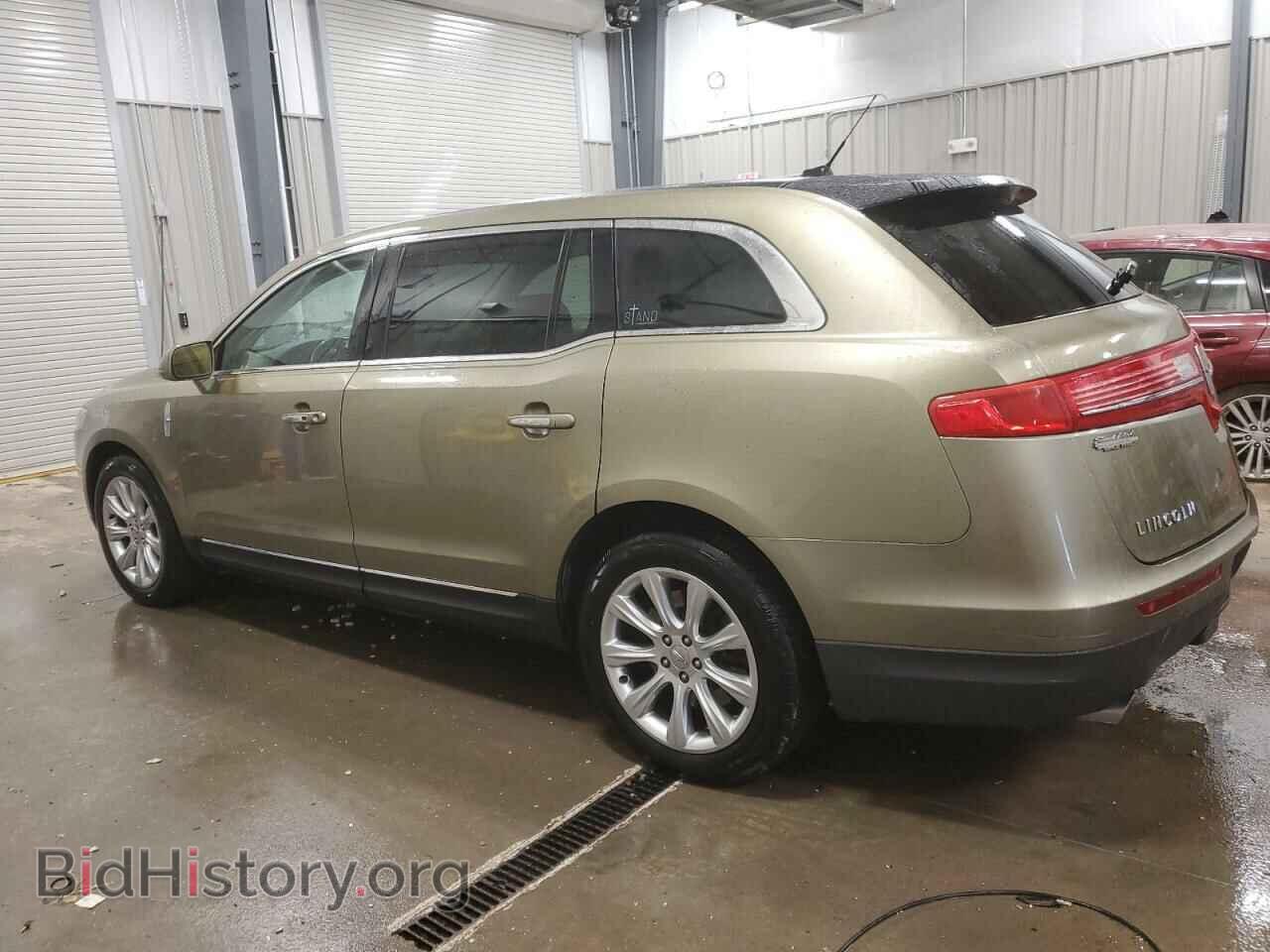 2013 LINCOLN MKT - VIN: 2LMHJ5AT0DBL57799 - Photo 2