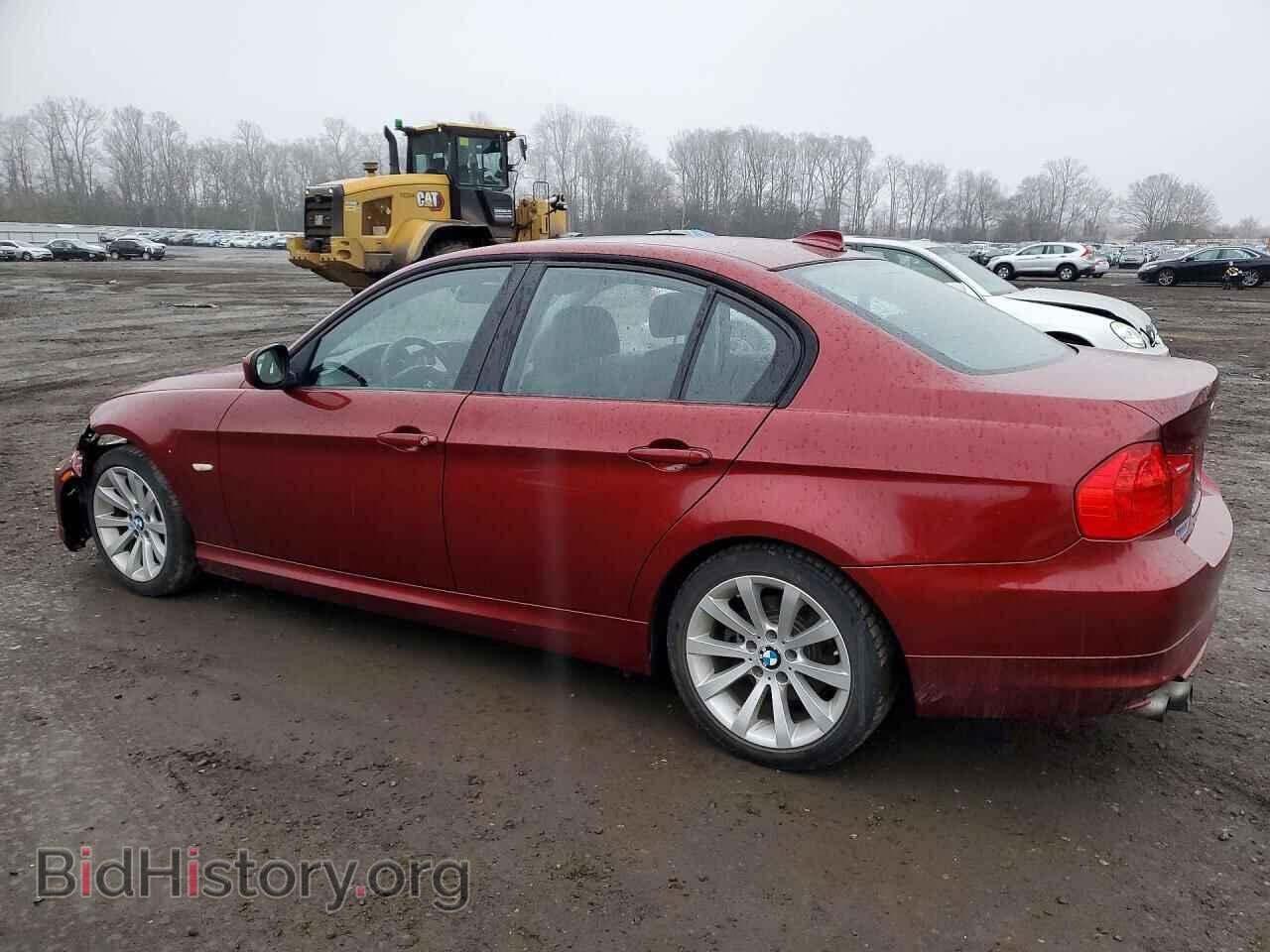 2011 BMW 3 SERIES - VIN: WBAPH7C50BE678564 - Фото 2