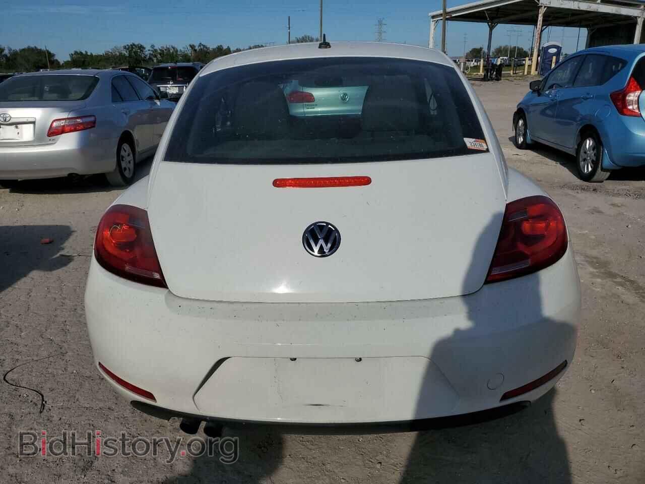 2014 VOLKSWAGEN BEETLE - VIN: 3VWF17AT7EM640474 - Фото 6