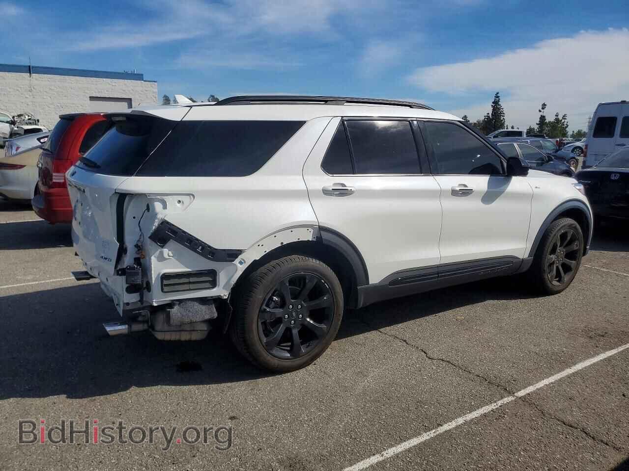 2024 FORD EXPLORER - VIN: 1FMSK8KH4RGA85834 - Photo 3