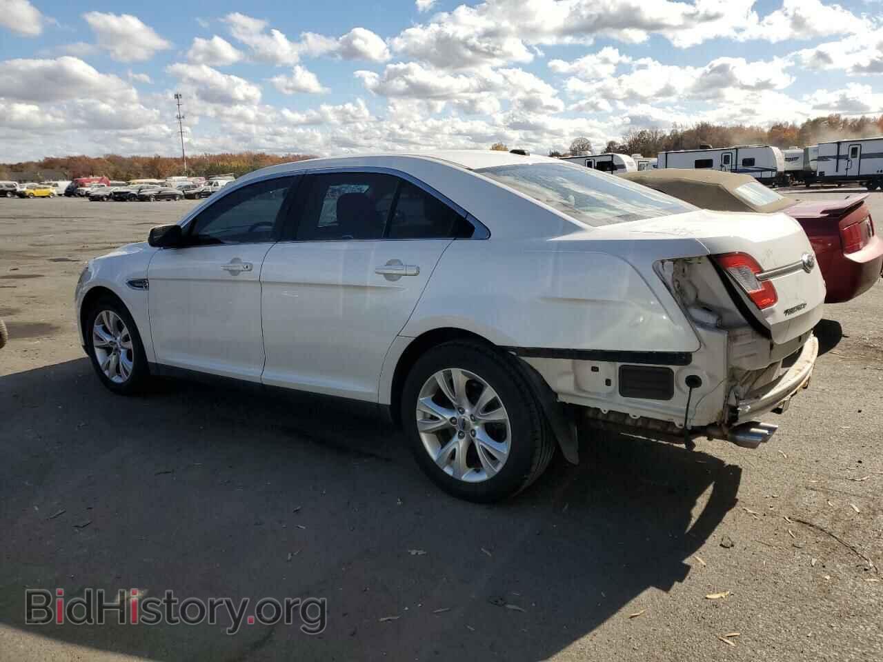 2012 FORD TAURUS - VIN: 1FAHP2EW0CG132071 - Фото 2