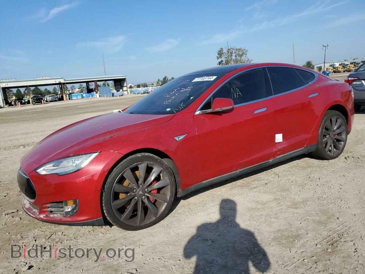Фотография 5YJSA1E42FF111439 - TESLA MODEL S 2015