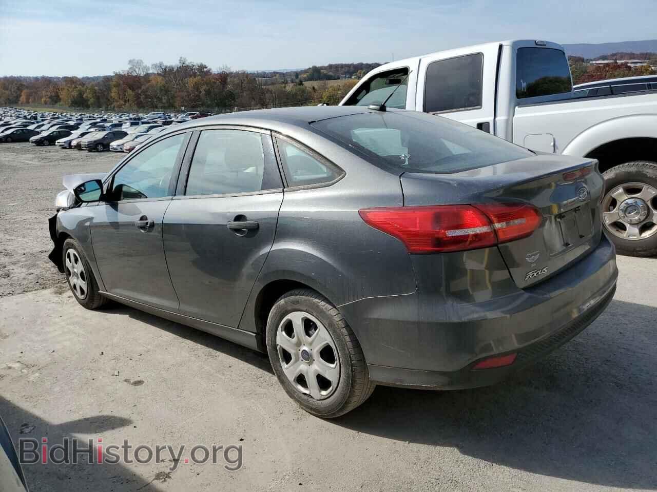 2017 FORD FOCUS - VIN: 1FADP3E2XHL256882 - Фото 2