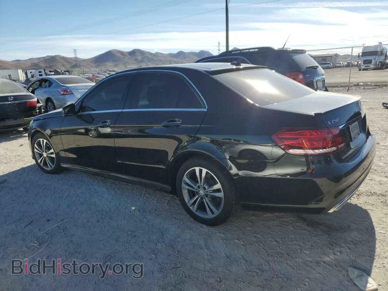 2015 MERCEDES-BENZ E-CLASS - VIN: WDDHF9HB4FB125775 - Фото 2