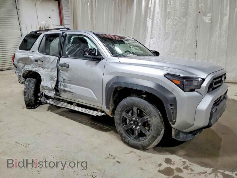 2025 Toyota 4RUNNER (VIN JTEVA5BR4S5041096) — фото 4 из 14