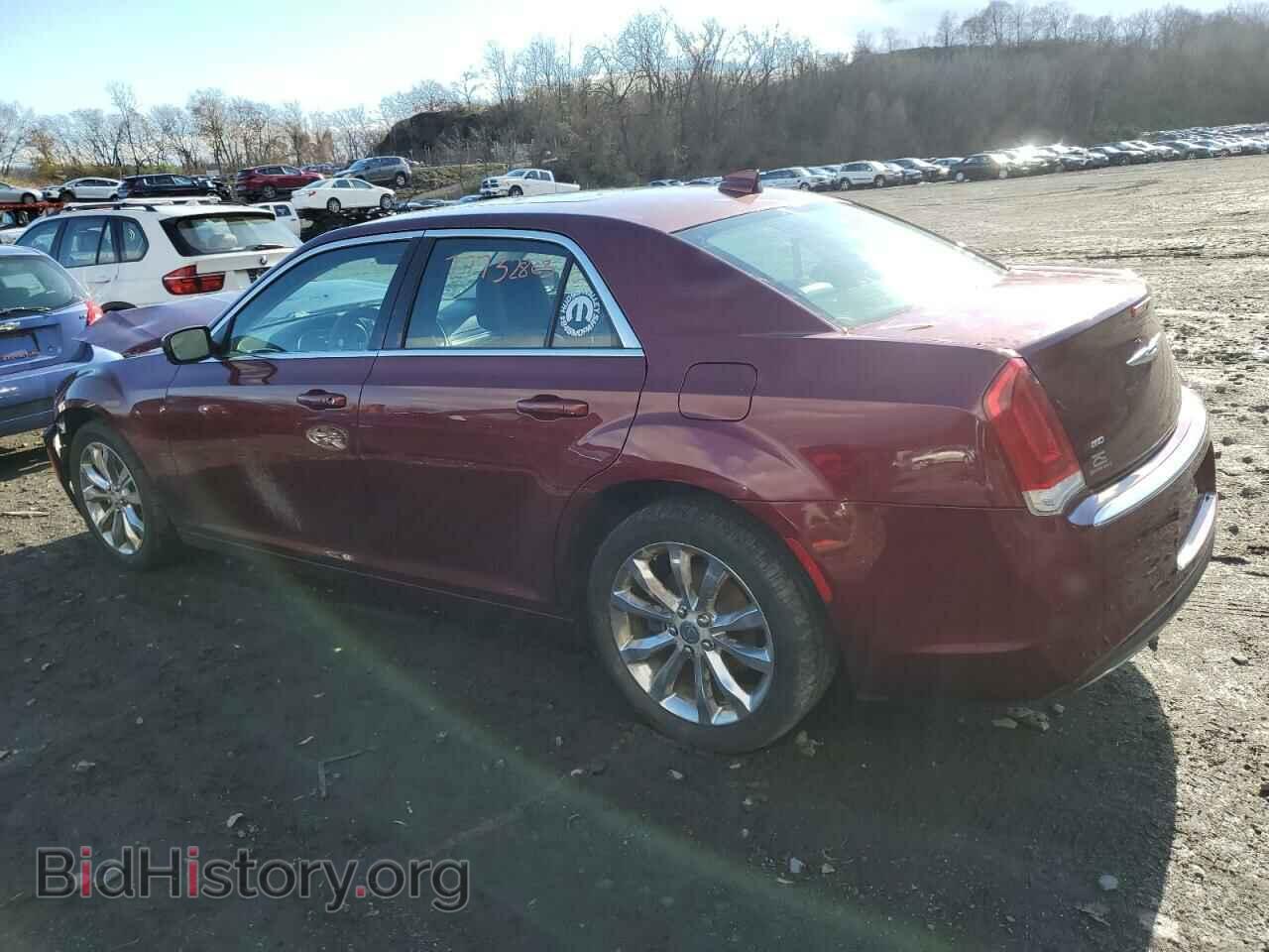 2016 CHRYSLER 300 - VIN: 2C3CCARG7GH208848 - Фото 2
