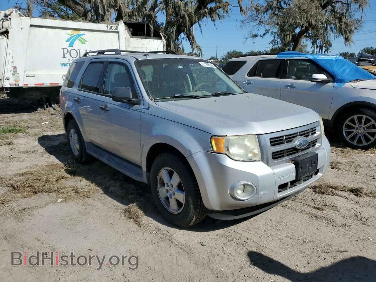 2010 FORD ESCAPE - VIN: 1FMCU0D74AKA13375 - Фото 4