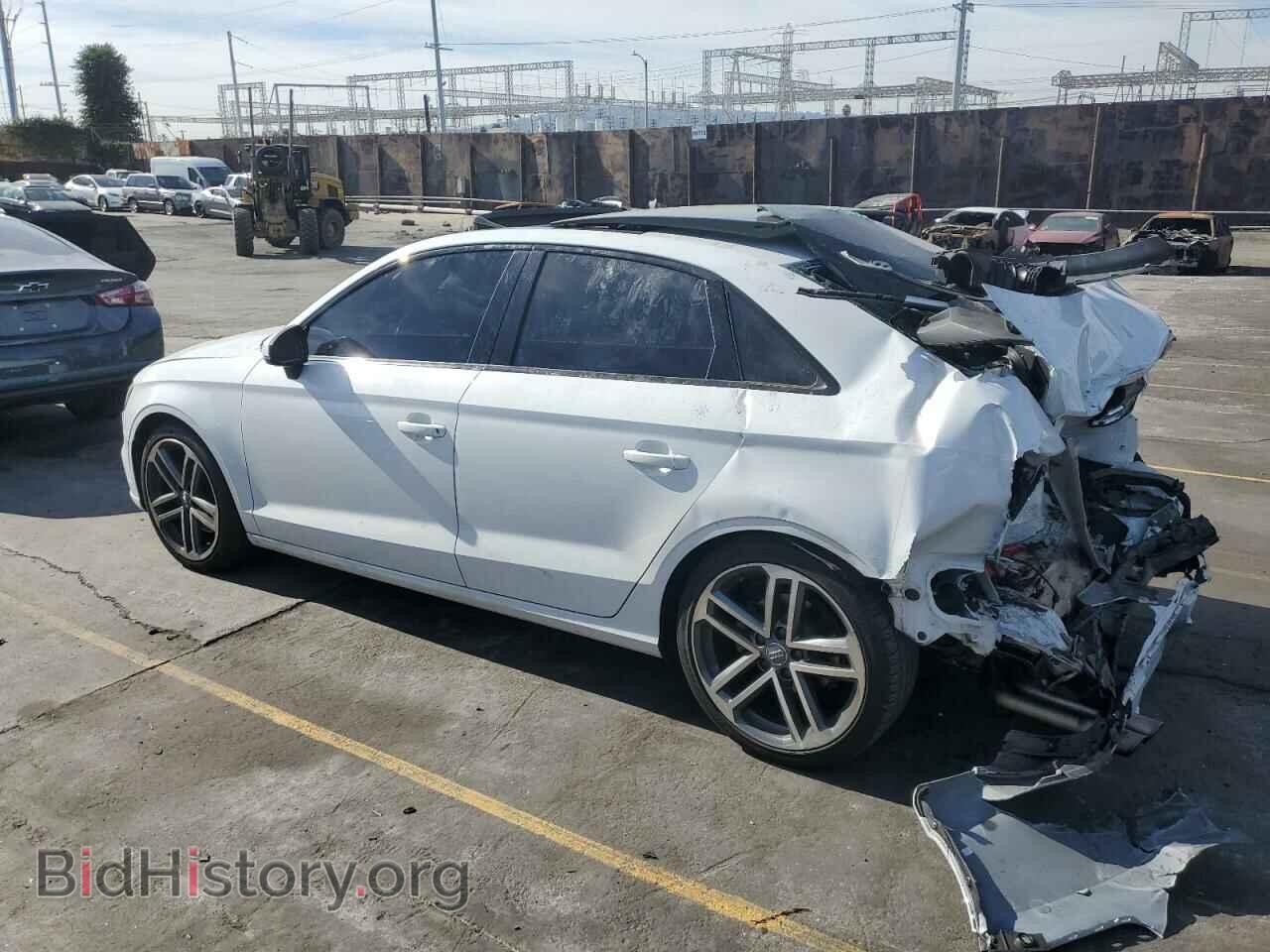 2019 AUDI A3 - VIN: WAUAUGFF2KA082496 - Фото 2
