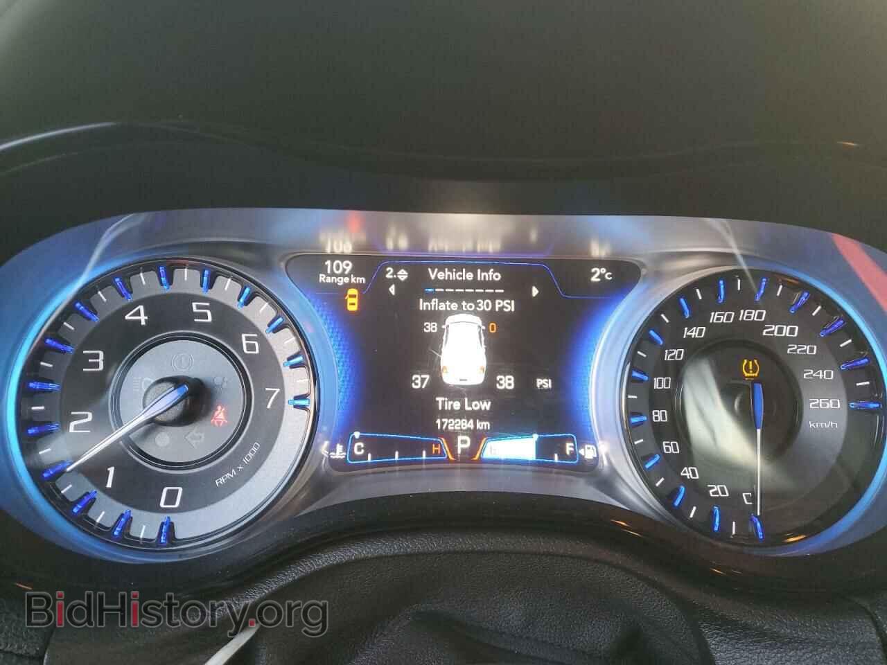 2015 CHRYSLER 300 - VIN: 2C3CCAGG6FH830763 - Фото 9