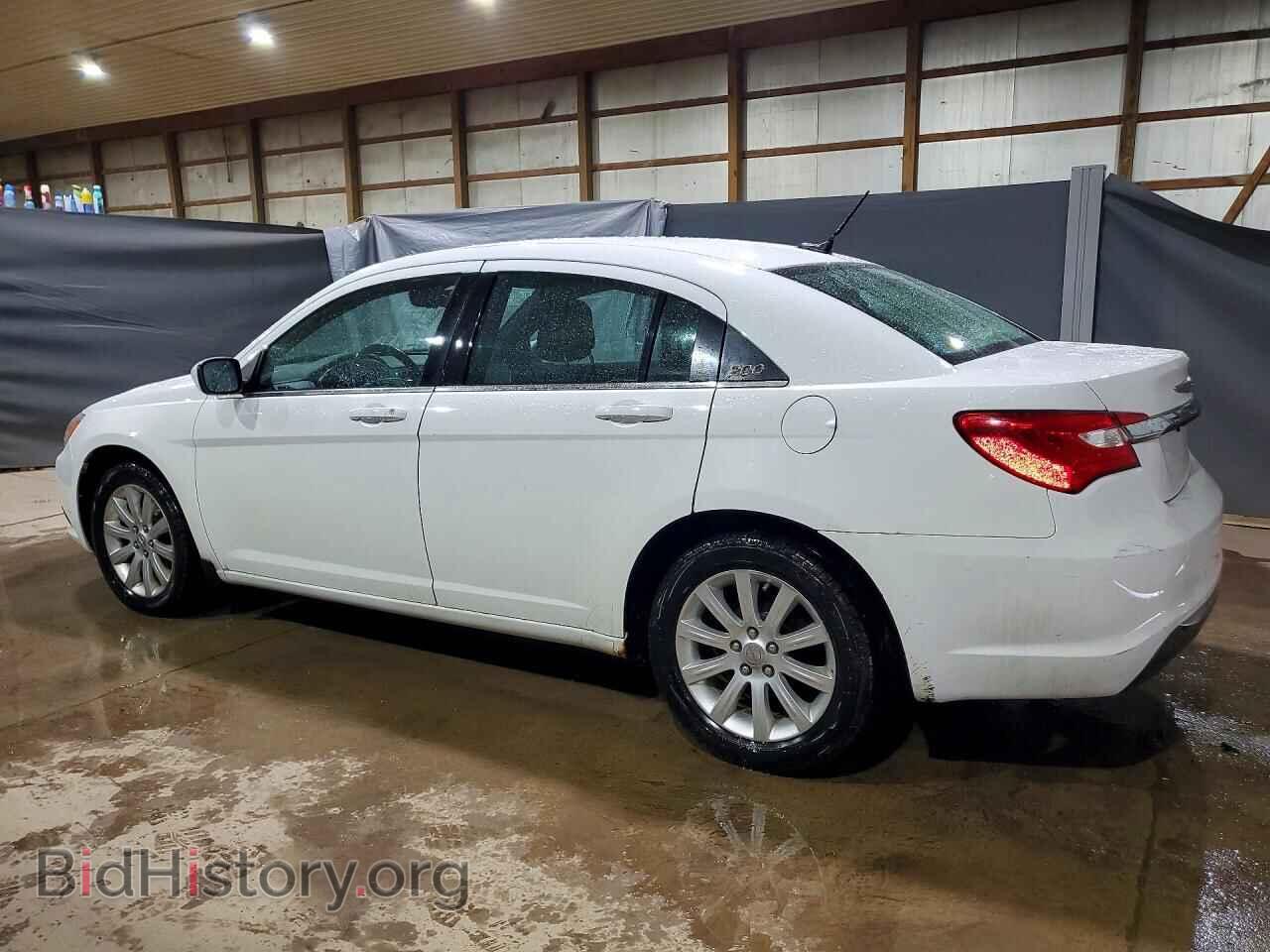 2013 CHRYSLER 200 - VIN: 1C3CCBBB1DN743911 - Фото 2