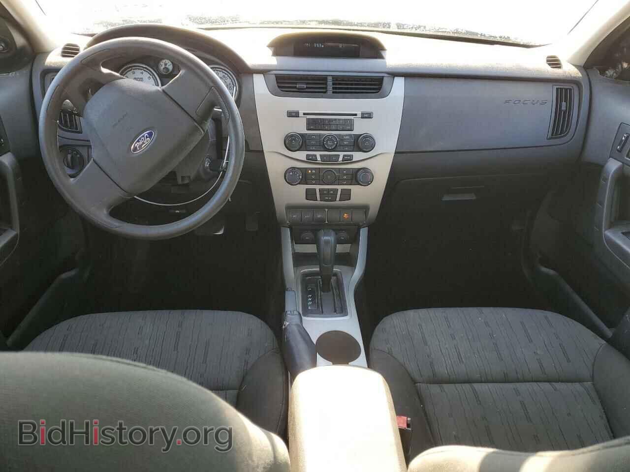 2008 FORD FOCUS - VIN: 1FAHP35N38W282704 - Фото 8