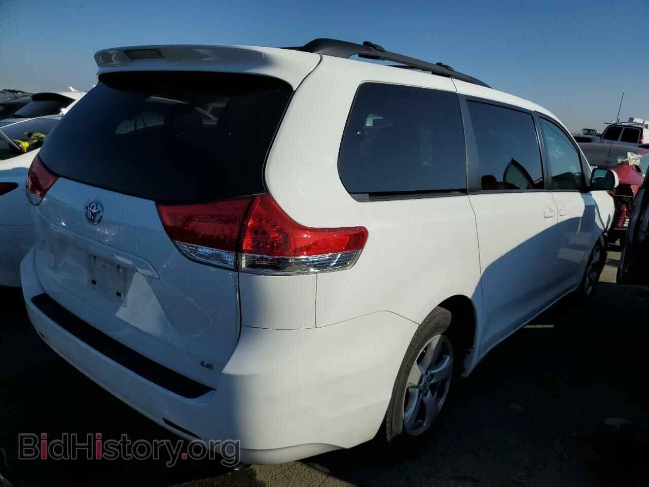 2014 TOYOTA All Models - VIN: 5TDKK3DC9ES483582 - Фото 3