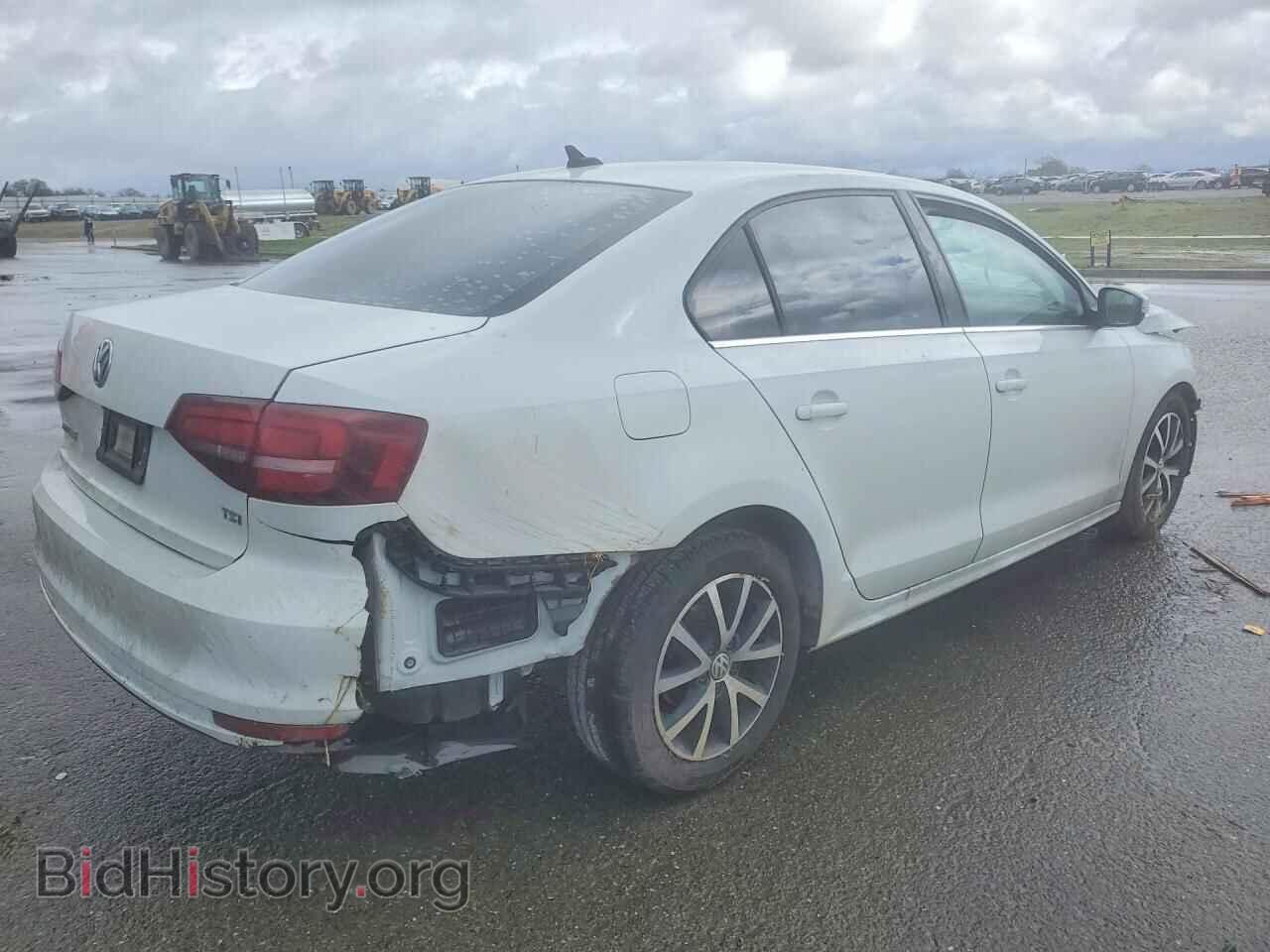 2017 VOLKSWAGEN JETTA - VIN: 3VWDB7AJ0HM233894 - Фото 3