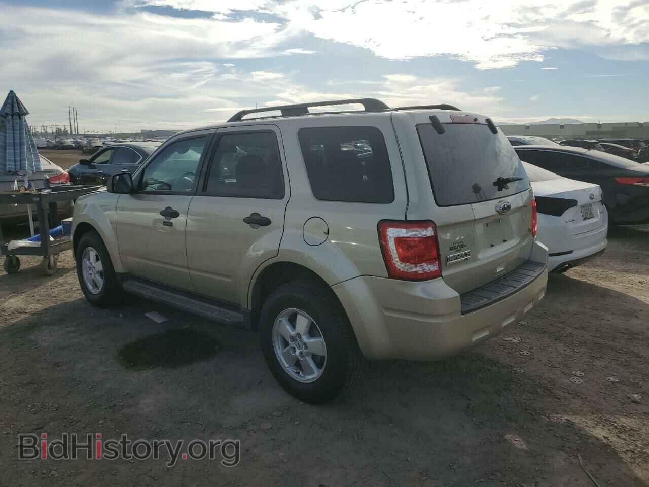 2010 FORD ESCAPE - VIN: 1FMCU0DG8AKB20249 - Фото 2