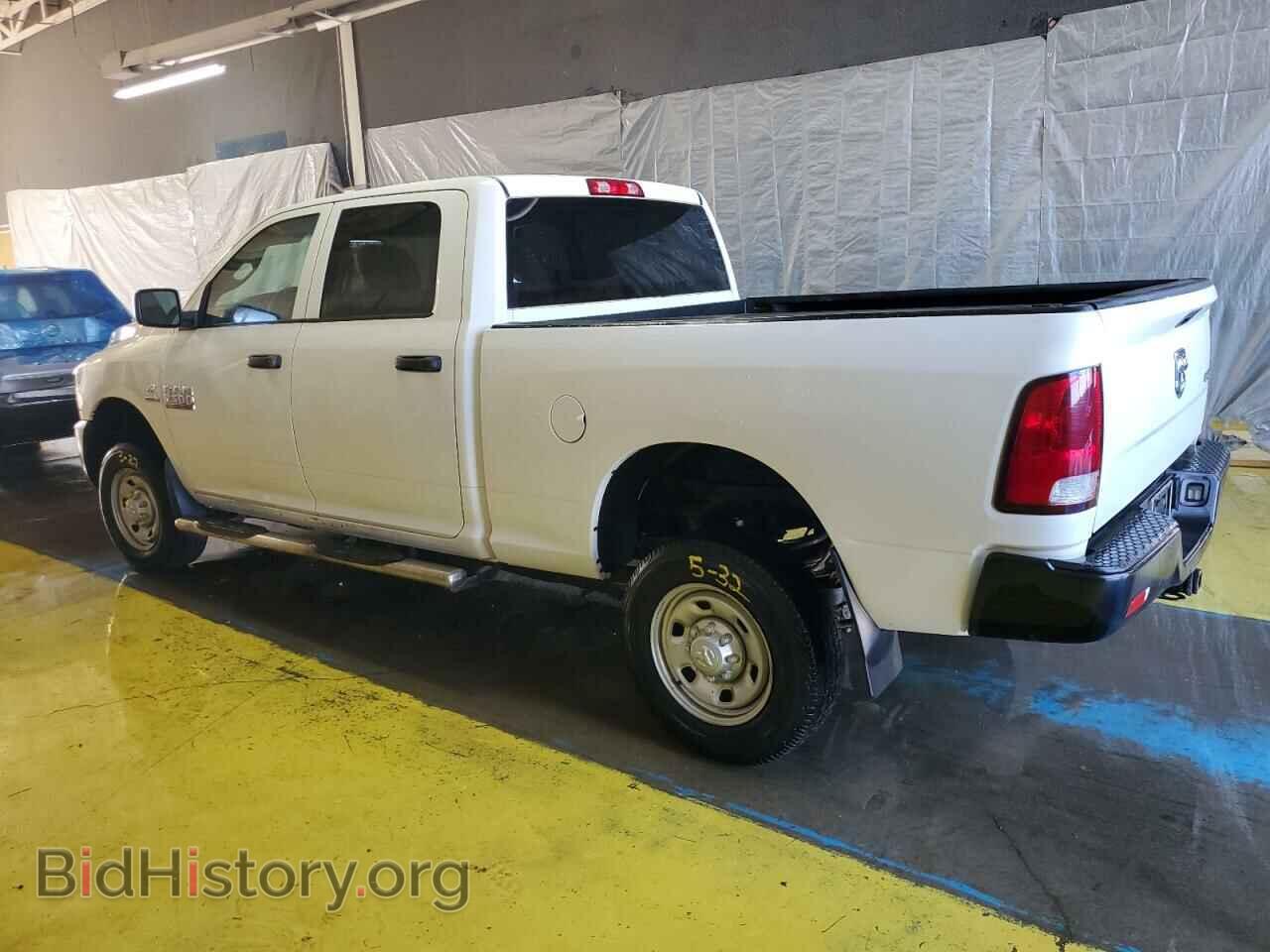2014 RAM All Models - VIN: 3C6UR5CL9EG223500 - Photo 2