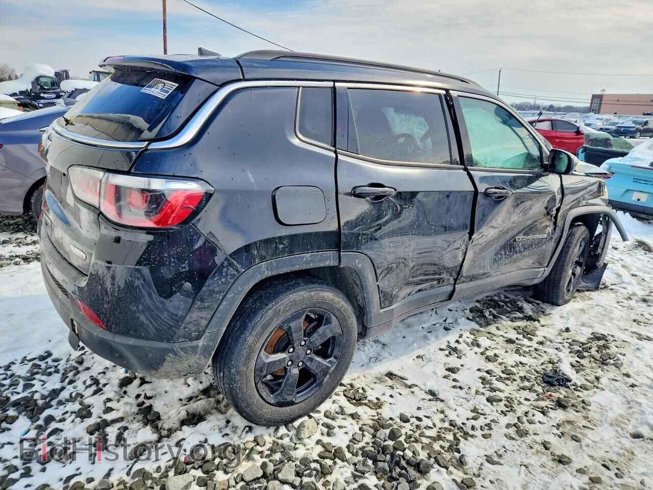 2019 JEEP COMPASS - VIN: 3C4NJDBB4KT597202 - Фото 3